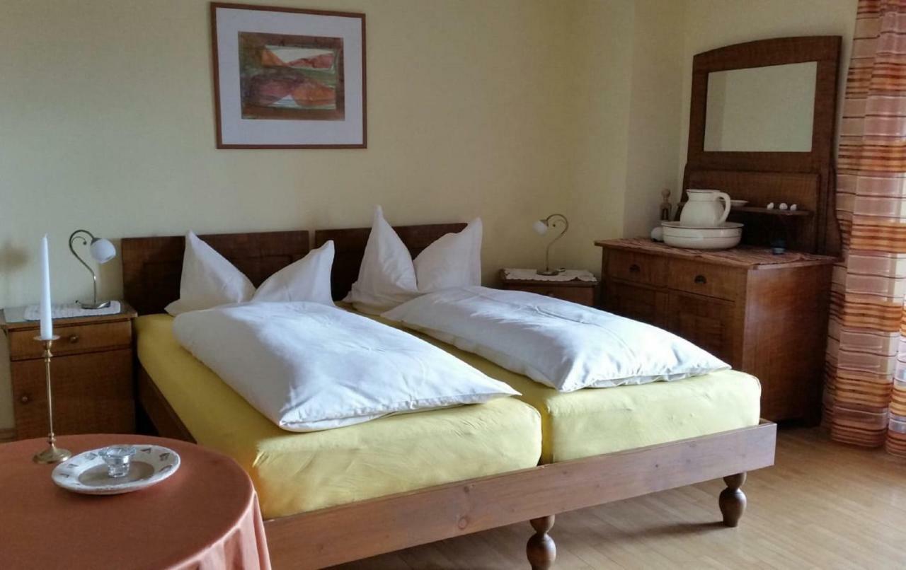 Ferienwohnung Sonja Edeldorf エクステリア 写真